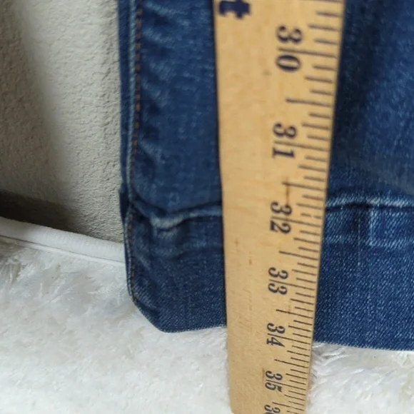 L'AGENCE Mid Rise Flare Jeans Womens 25 Blue Flare Jeans